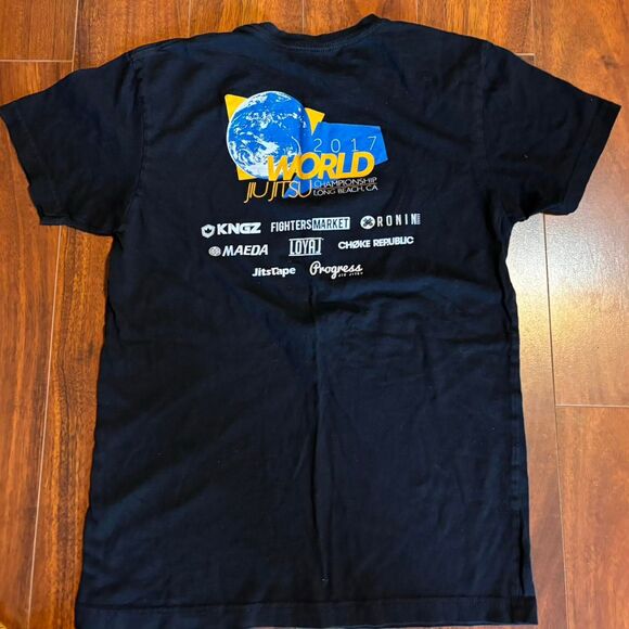 Unbranded Men's Black and Navy T-shirt - Picture 4 of 4